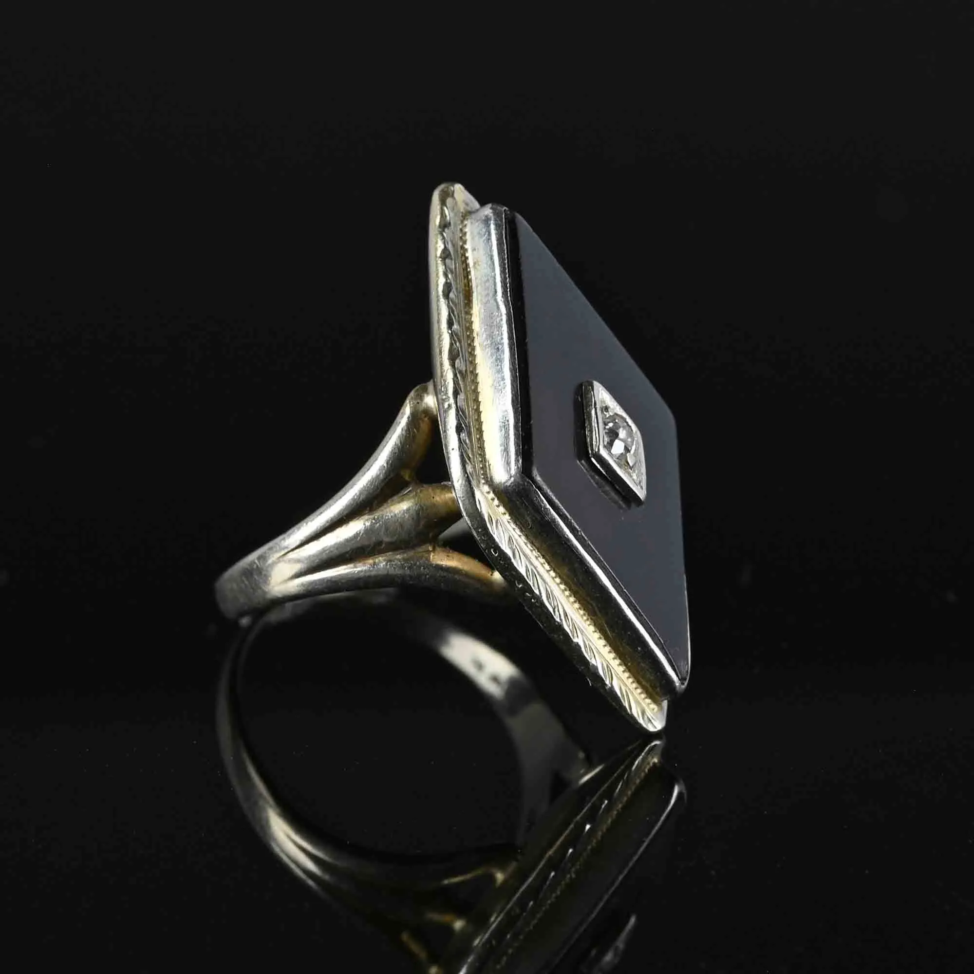 Art Deco 14K White Gold Diamond Onyx Ring