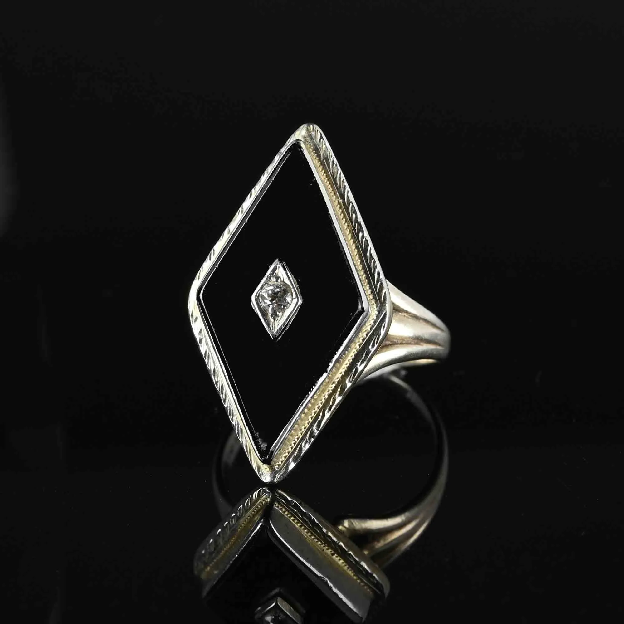 Art Deco 14K White Gold Diamond Onyx Ring