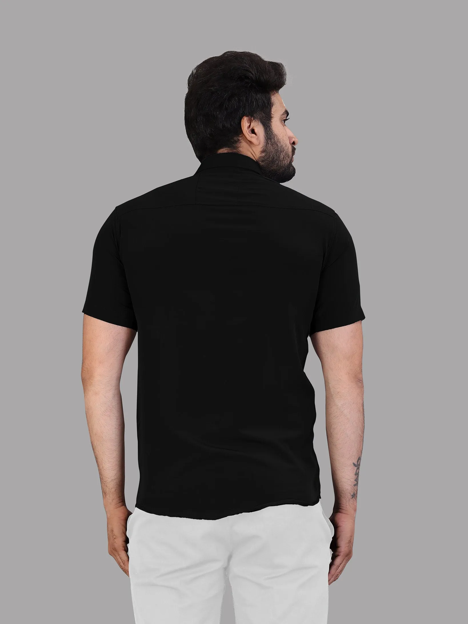 Black Expandable Short Sleeve Shirt