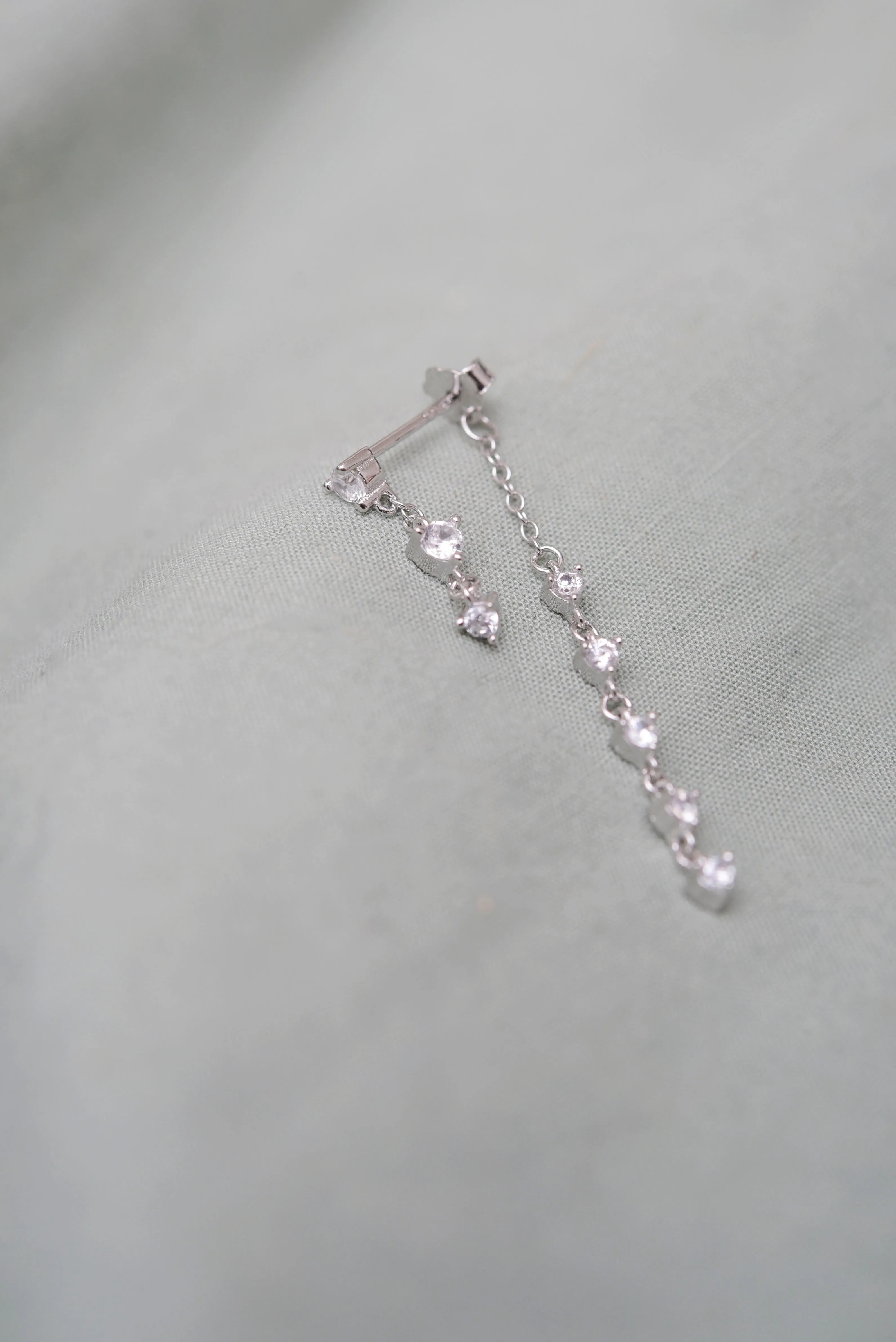 Crystal Dangle Earring in Silver